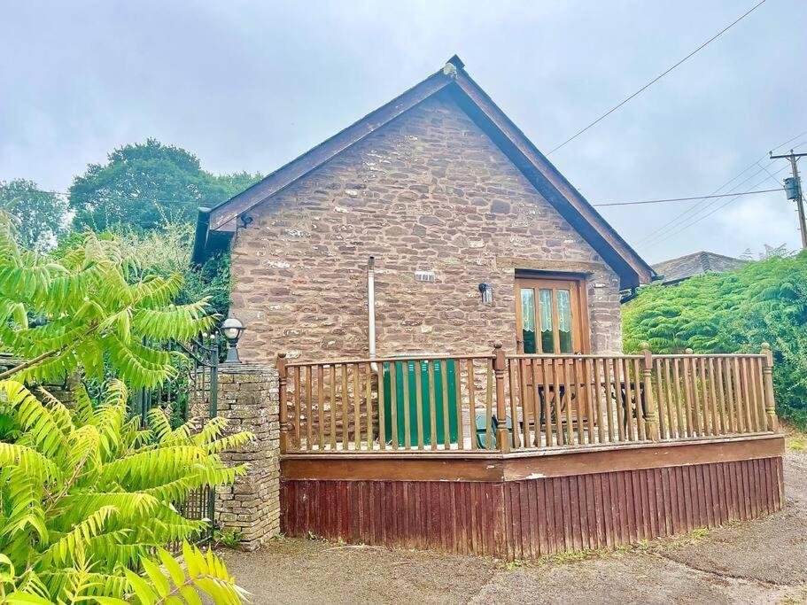 Stone Built Barn In A Beautiful Rural Setting Villa Llangwm-Isaf Екстериор снимка
