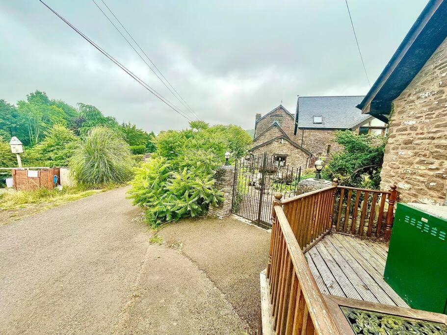 Stone Built Barn In A Beautiful Rural Setting Villa Llangwm-Isaf Екстериор снимка